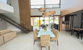 Imagem 2: Casa à Venda no Condomínio Marambaia em Vinhedo, no bairro Marambaia