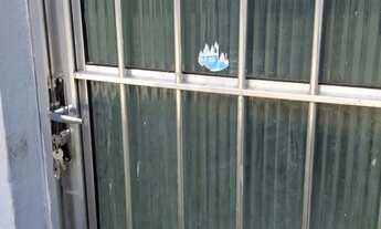 Imagem: Aluga-se kitinet mobiliado com cama de casal