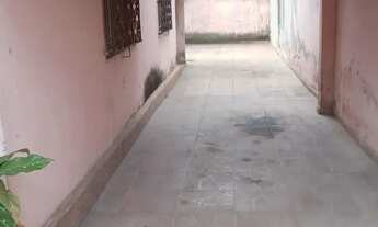 Imagem 3: Casa linear com uma quitinete atrás garagem pra 4carros bairro tranquilo