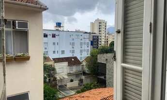 Imagem 2: Imóvel para aluguel com 62 metros quadrados com 2 quartos em Grajaú - Rio de Janeiro - RJ