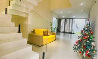 Imagem 11: Condomínio Novo Leblon - Casa Duplex 3/4 sendo 3 suítes de 171 m² e 4 vagas por 1.099.000