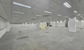 Imagem 6: Conjunto comercial para locação com 1.430m, vão livre, 40 vagas