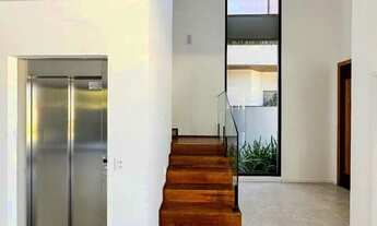 Imagem 4: Casa recém construída localizada no charmoso bairro Lagoa da Conceição