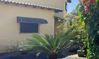 Imagem 2: Imóvel para venda tem 700 metros quadrados com 3 quartos em Centro - Chapada dos Guimarães