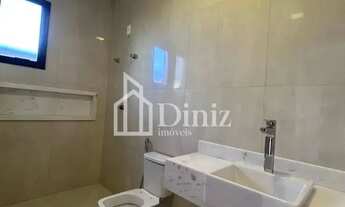 Imagem 6: Casa para venda possui 199 metros quadrados com 3 suítes no Condomínio Grand Trianon- Anáp