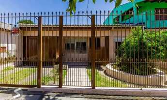 Imagem 2: Casa com 3 Quartos e 1 vaga no Bairro Morro Santana