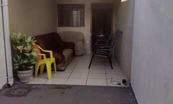 Imagem 2: Vendo Casa c/ Salão Comercial ao lado - Res. J Macedo