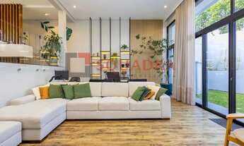 Imagem: Sobrado Mobiliado em Condomínio com 3 suítes