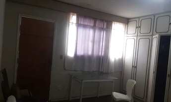 Imagem 3: Quarto para rapaz. Ambiente familiar. Setor Sul, próximo à Praça Cívica