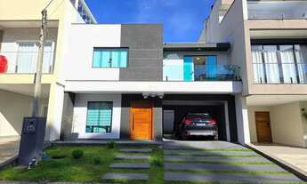 Imagem: Sobrado em condominio fechado em São José