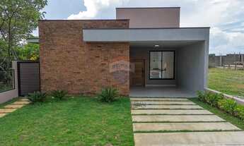 Imagem: Casa com 3 quartos (1 suíte) no Condomínio