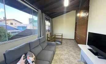 Imagem 6: Amplo Sobrado no Rio Tavares: Conforto e Sossego