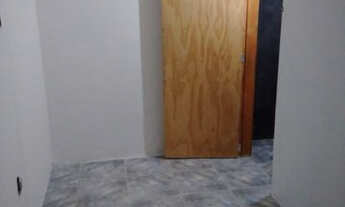 Imagem 4: Casa de 2 Quartos Independente Ponto de Ônibus na Porta