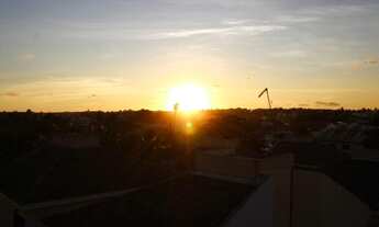 Imagem 6: Apartamento em Ipitanga tipo cobertura com 126m2, 2/4 sendo 1 suíte, porteira fechada e 50