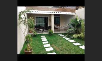 Imagem 2: Casa para venda possui 240 metros quadrados com 3 quartos em Centro - Santo Amaro - BA