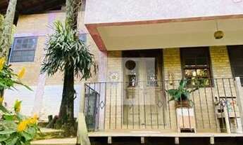 Imagem 5: ENCRAVADA NA MATA