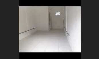 Imagem 4: Loja piedade Galpão / depósito com aluguel por R$700 /mês