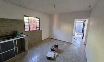 Imagem 7: Casa Bairro Silvia Regina. 1 suíte com armário mais 1 quartos, e etc com varanda, quintal