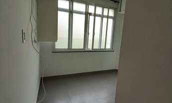 Imagem 4: Kitnet para Aluguar ou Venda possui 38 metros quadrados com 1 quarto