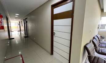 Imagem 7: Sala comercial a venda para consultório odontológico em casa amarela