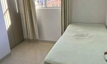 Imagem: Quarto pra alugar/ meninas