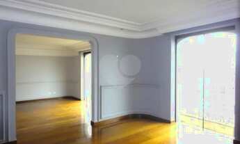 Imagem 3: Apartamento em Moema, um por andar, 235 m² com 4 dormitórios e 3 vagas