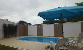 Imagem: Casa com piscina em Bombas