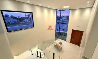 Imagem 12: Casa de esquina, com uma volumetria encantadora, são 4 vagas sendo 2 cobertas