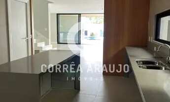 Imagem 6: Casa de condomínio para venda tem 420 metros quadrados com 4 quartos