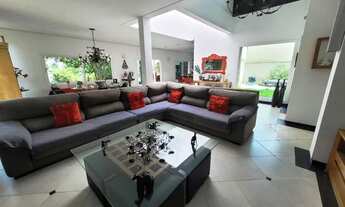 Imagem: Sobrado para venda possui 679 metros quadrados