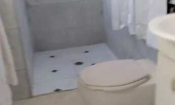 Imagem 3: Ampla suíte Quarto com aluguel por R$800 /mês