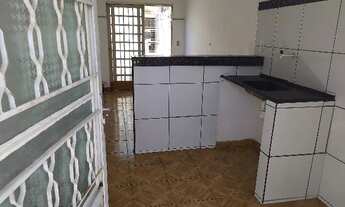 Imagem 6: Aluga se uma quetinet no cristo rei vg valor 700 reas quarto sala e cozinha