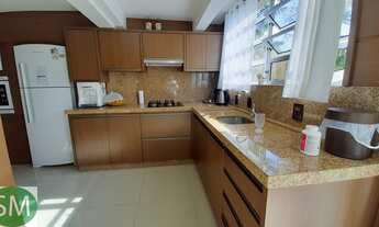 Imagem 2: Casa para venda tem 340 metros de área construída com 4 quartos em Ponta de Baixo - São Jo