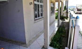 Imagem 2: Casa mobiliada, no bairro Passagem do Massiambu em Palhoça