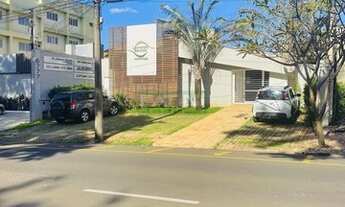 Imagem 2: Casa Padrão Casa com 4 banheiros