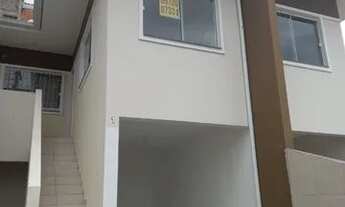 Imagem 1: Casa com garagem coberta