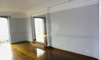 Imagem 5: Apartamento em Moema, um por andar, 235 m² com 4 dormitórios e 3 vagas