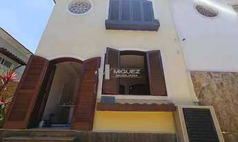 Imagem 2: Vende-se casa na Rua Pedro Guedes com 242M² Composta por 6 Quartos, 4 banheiros e vaga par