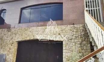 Imagem 4: Imóvel de luxo em São Paulo: Casa com 3 quartos, 3 suítes, 3 salas e 12 vagas no Jardim Fr