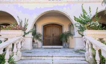 Imagem 2: Casa disponível para venda ou locação no Centro de Pelotas: 910 m², 5 quartos (4 suítes)