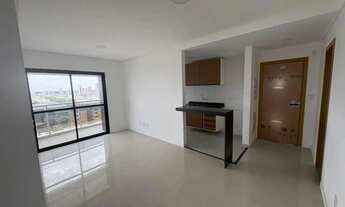 Imagem 2: VF50AN - Apartamento com 3 suítes, duas com um banheiro reversível, Sala com Sacada - Pedr