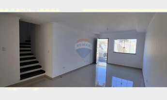 Imagem 2: Sobrado Aconchegante em Curitiba: Pronto para Morar!