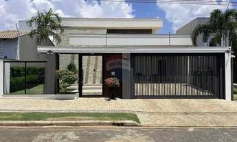 Imagem: Casa com 3 suítes à venda no Bairro Bandeirantes