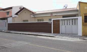 Imagem 1: Ótima e bem localizada casa