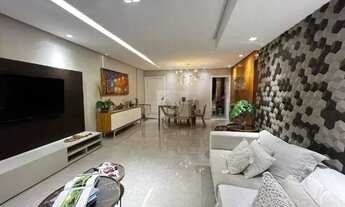 Imagem 4: Onde a Sofisticação encontra o Horizonte: Cobertura Duplex na Mansão Edith Piaf