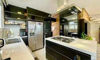 Imagem 4: Vista Mar, Sofisticação e Lazer: Casa de 3 Andares para Alugar no Abraão