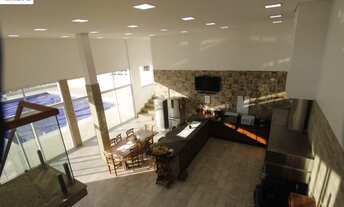 Imagem 4: HL-176 Casa com área de lazer completa e vista para os arredores do lago