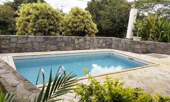 Imagem 3: Sobrado em condomínio para venda com 685 metros quadrados com 5 quartos