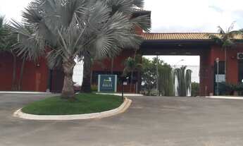 Imagem 3: MORE DENTRO DE UM JARDIM COM GOLFE, NATUREZA E DIVERSÃO