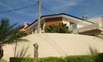 Imagem 3: Sobrado para Venda em Curitiba, Xaxim, 4 dormitórios, 1 suíte, 4 banheiros, 2 vagas